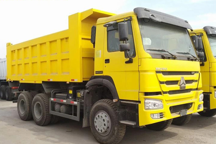 The Ultimate Guide to Choosing the Right Dump Truck